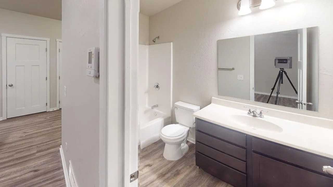 466 Constitution Blvd - Photo 7 of 10
