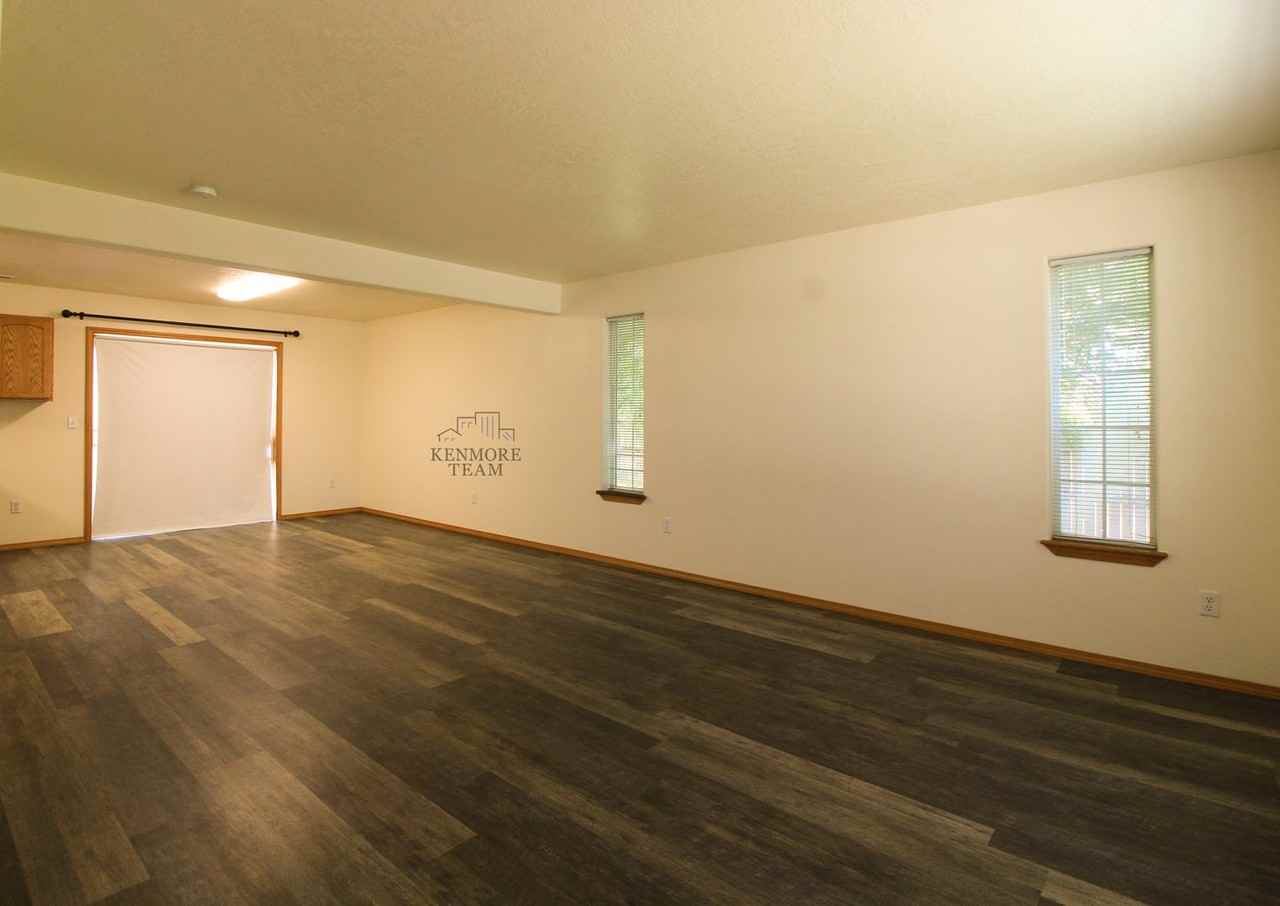 4103 Manassas Ct - Photo 4 of 12