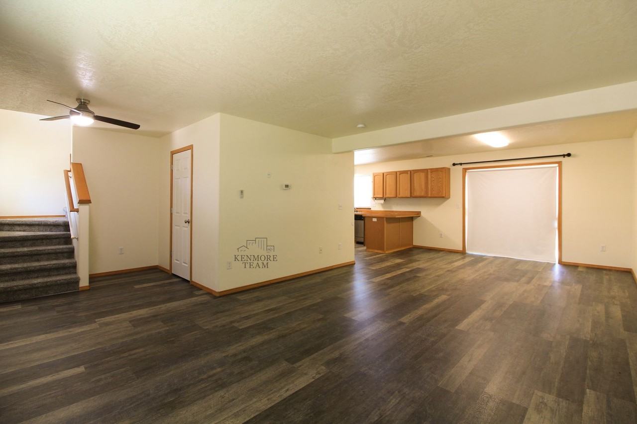 4103 Manassas Ct - Photo 5 of 12