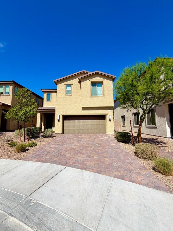 11377 Sonny Miller Ct - Photo 2 of 38