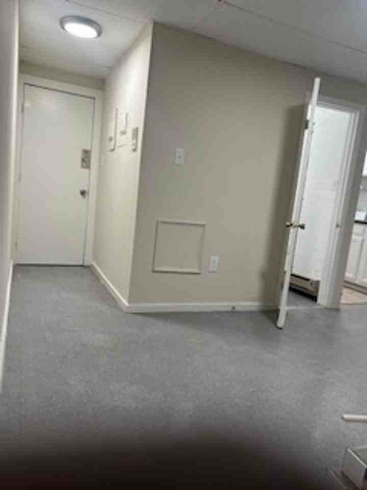 121 West Saratoga Street - Photo 4 of 15