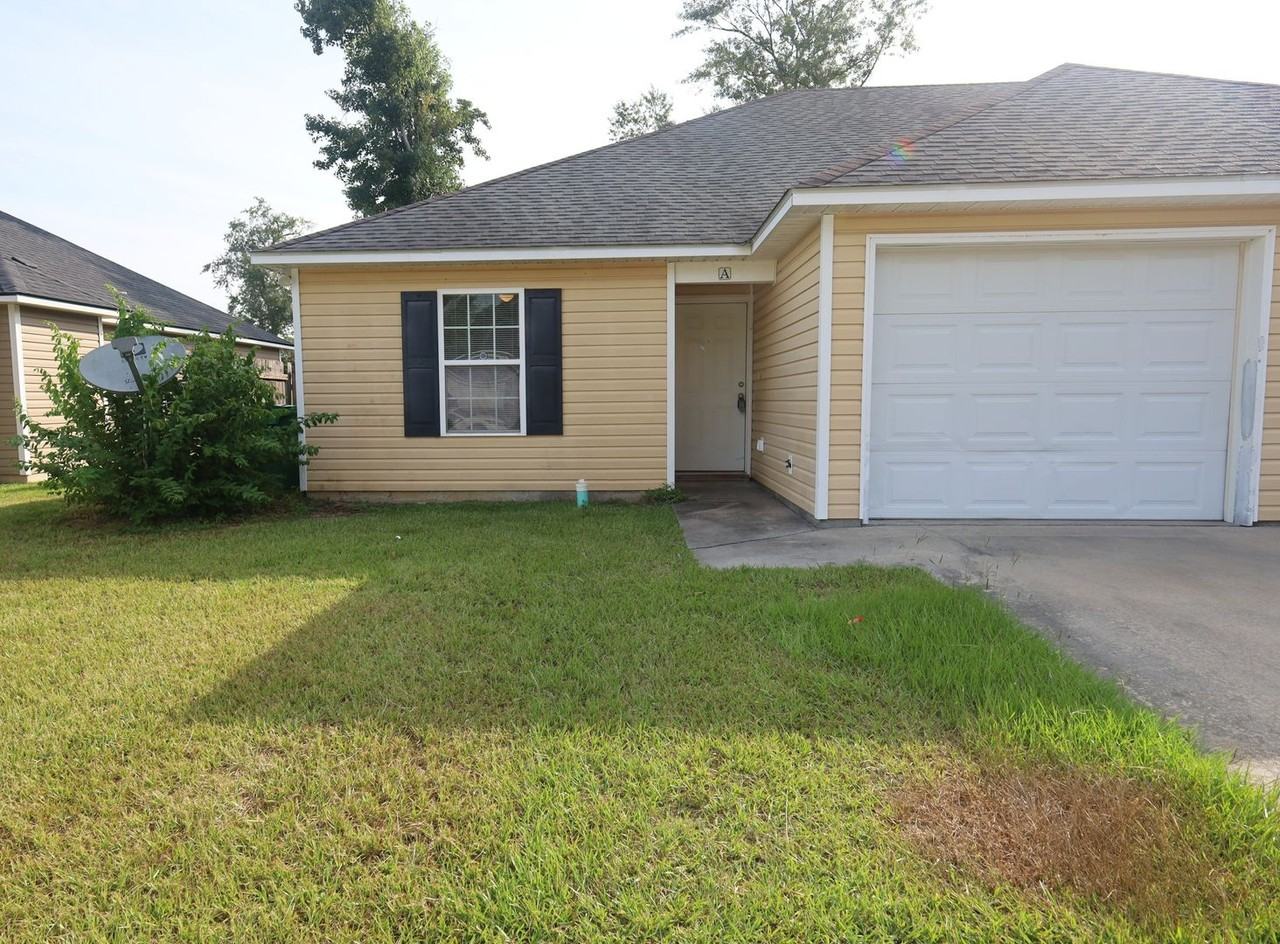 1728 Eli Pl