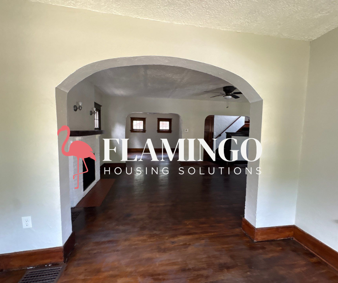 302 W Norman Ave - Photo 5 of 19