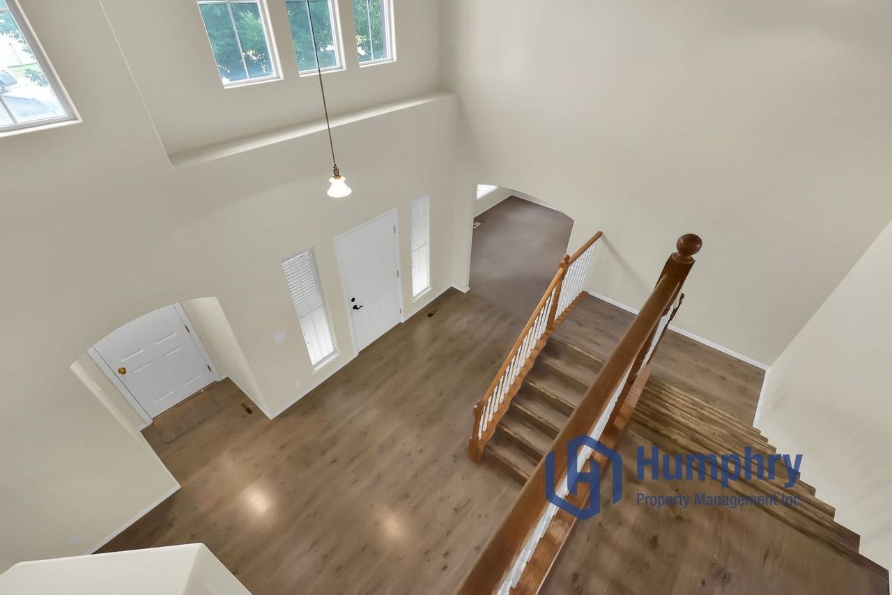 3956 E Granger Dr - Photo 7 of 50