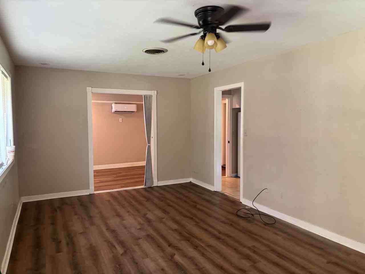 151 Chatham Cir - Photo 5 of 10