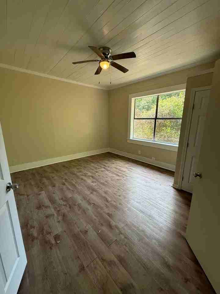 3774 Pocasset St - Photo 3 of 7