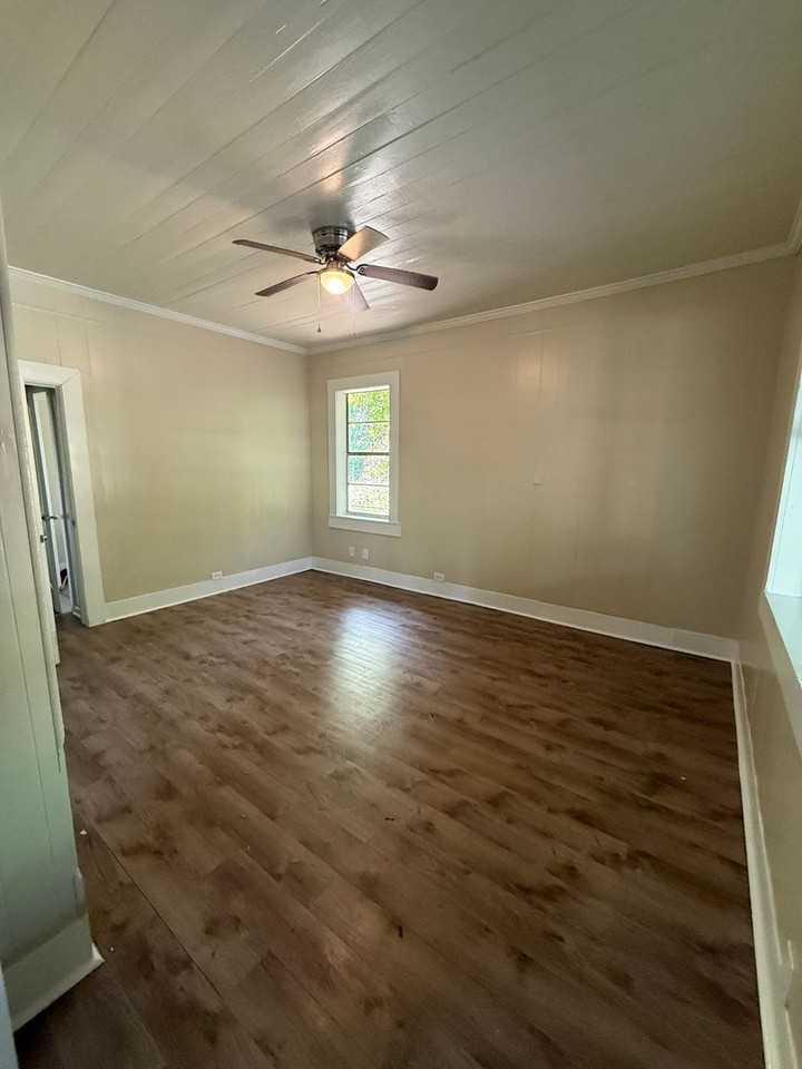 3774 Pocasset St - Photo 5 of 7