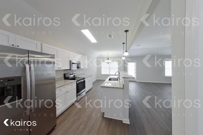 820 Heather Dr - Photo 4 of 6