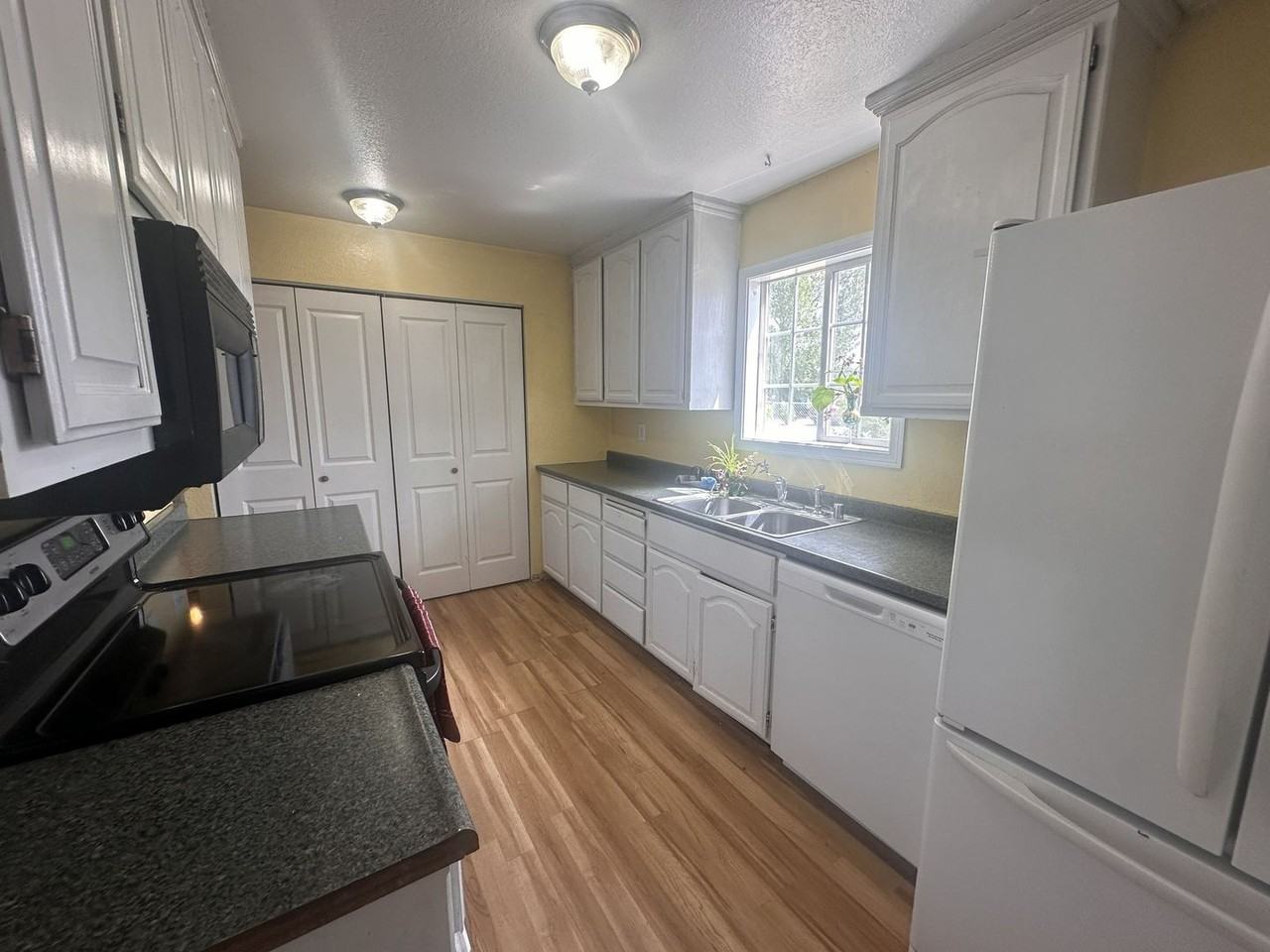 710-220 Muskrat Dr - Photo 7 of 17