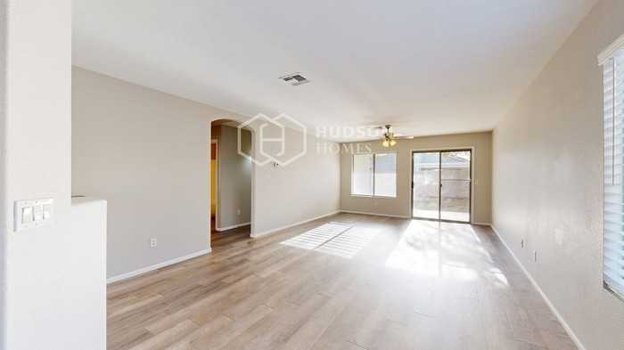 39907 N Fazio Ln - Photo 4 of 29