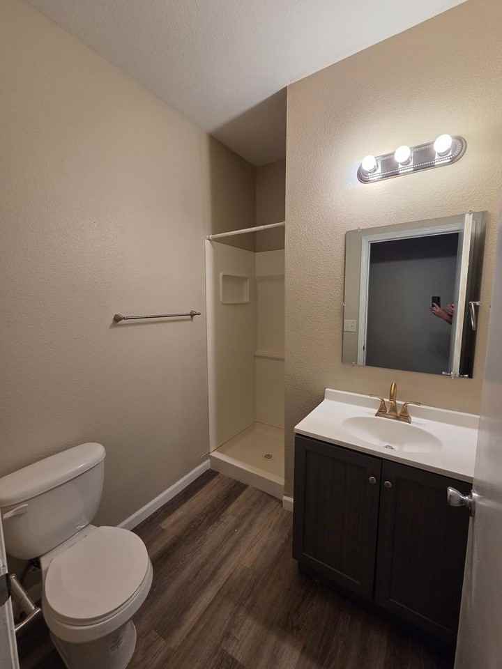 1118 S Water St - Photo 4 of 20