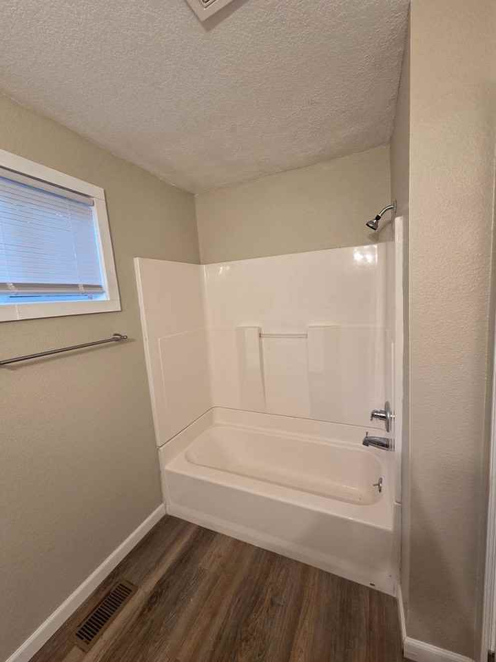 1118 S Water St - Photo 7 of 20