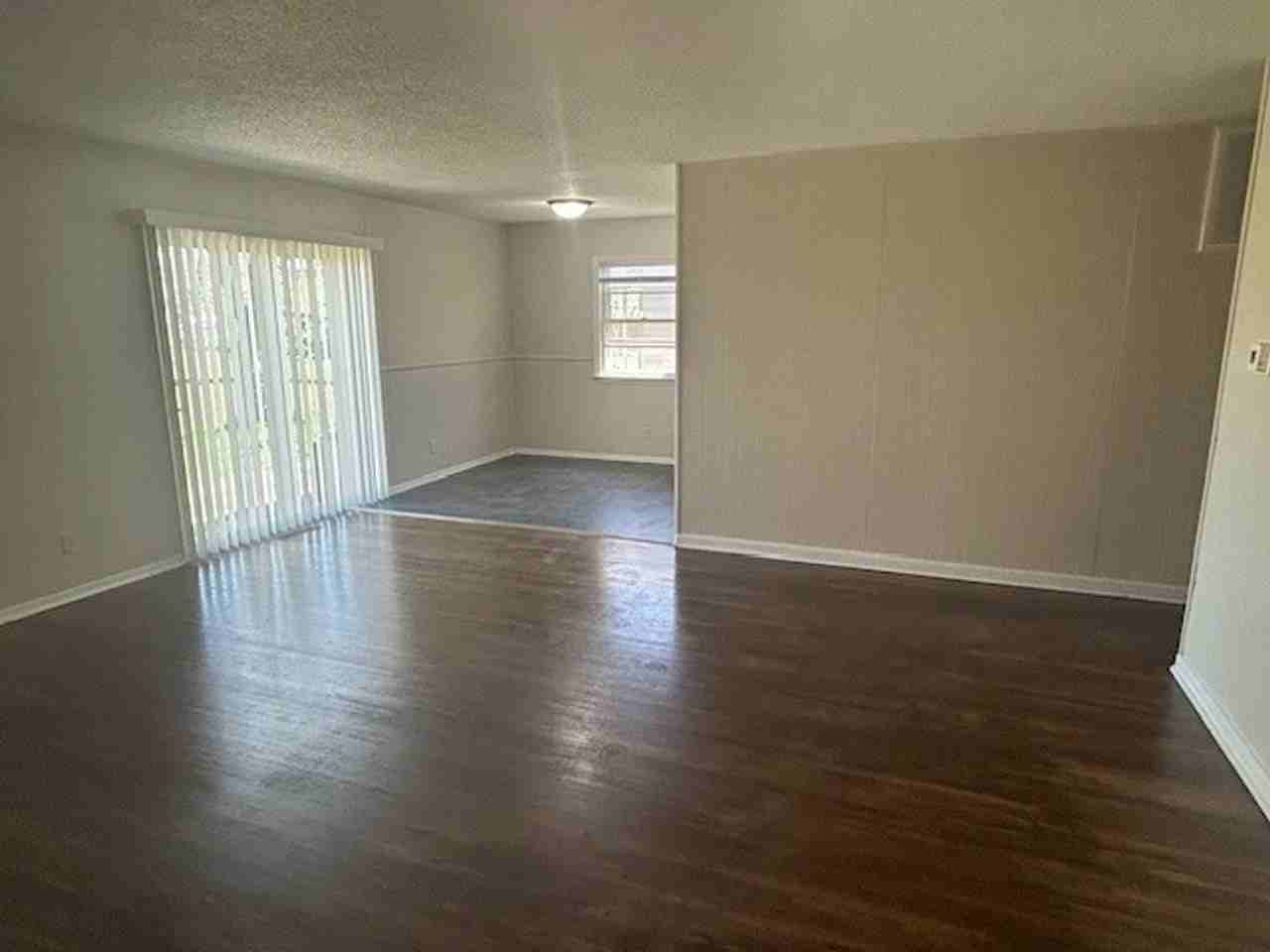 2738 S Minnesota Ave - Photo 4 of 17