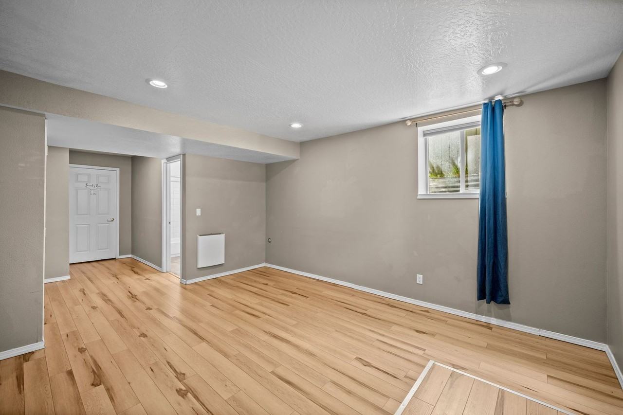 1022 E 12th Ave - Photo 4 of 13