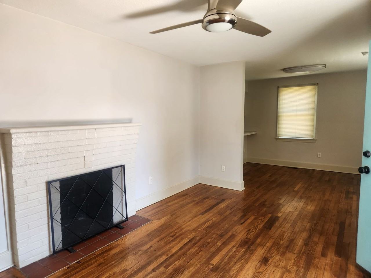 2913 English Ave - Photo 2 of 4