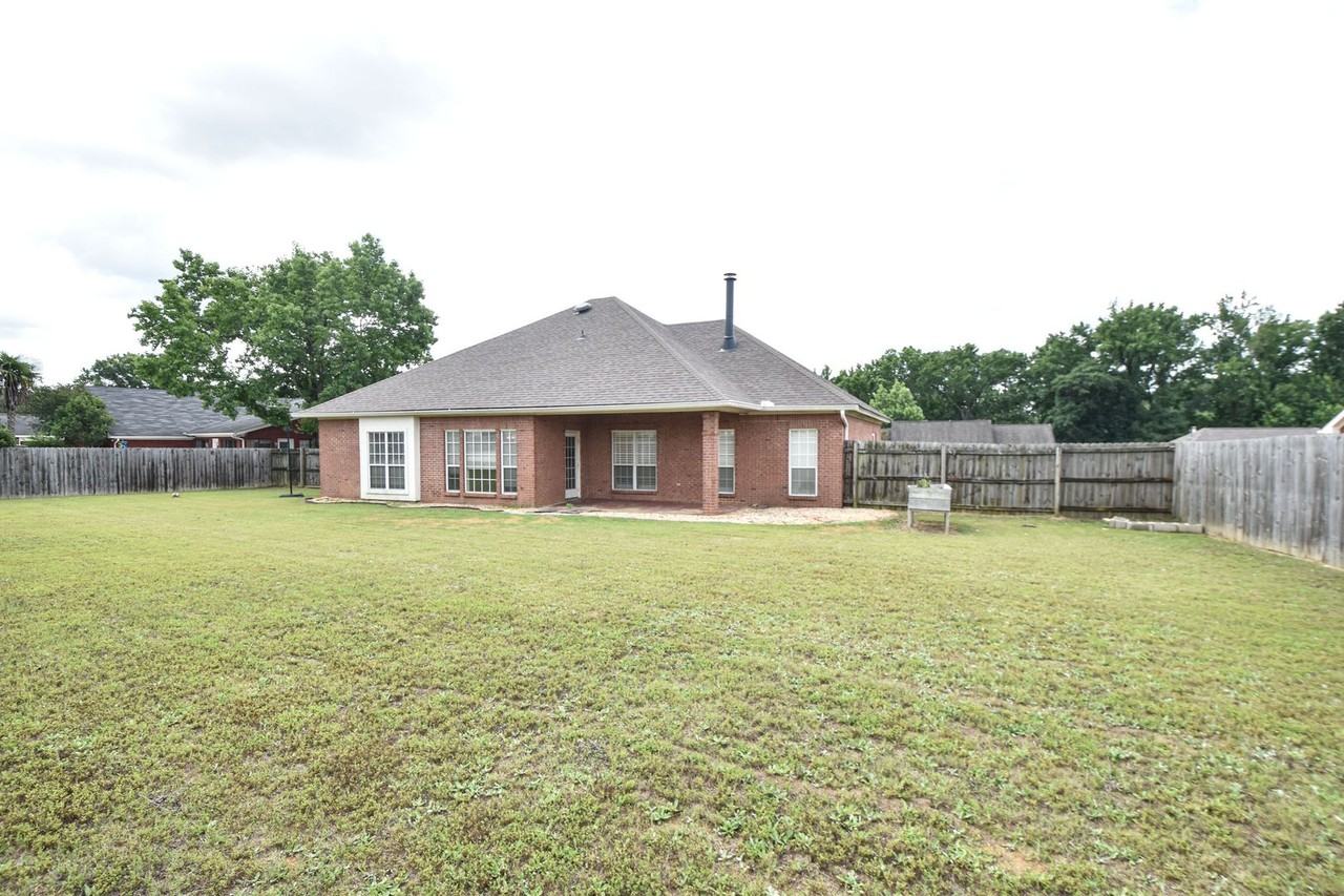 1691 Rambling Brook Ln - Photo 5 of 48