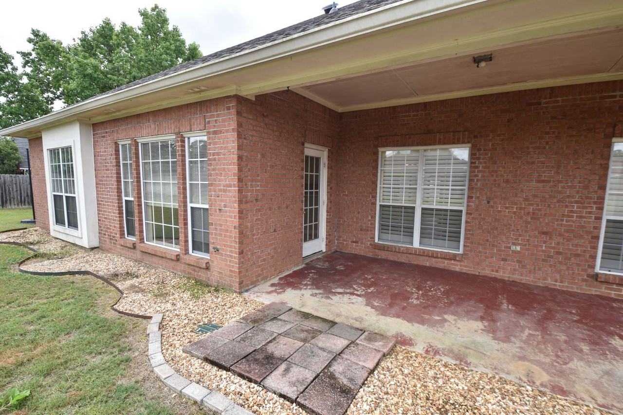1691 Rambling Brook Ln - Photo 6 of 48