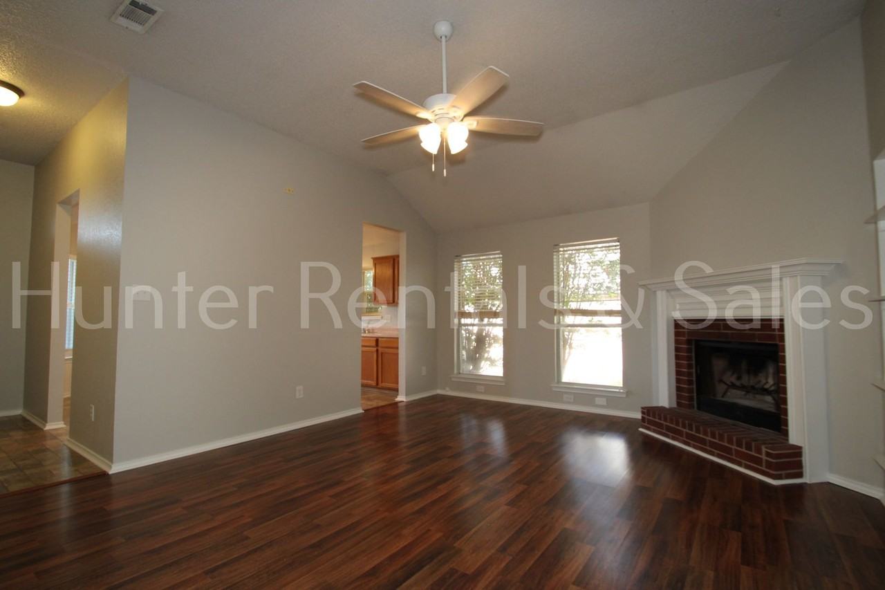 4307 Frontier Trl - Photo 5 of 22