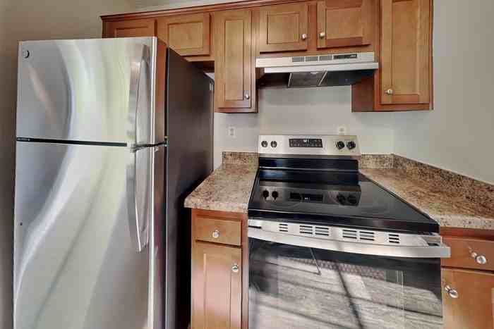 2215 Medlin Ct - Photo 6 of 20