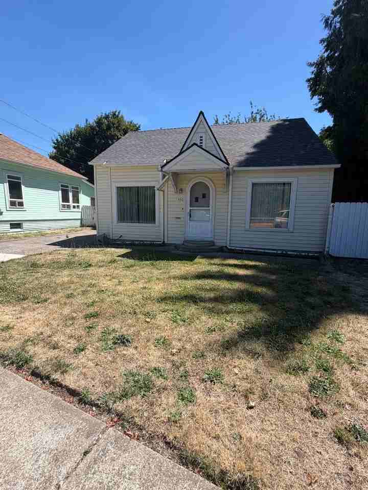 330 E Grant St - Photo 6 of 37