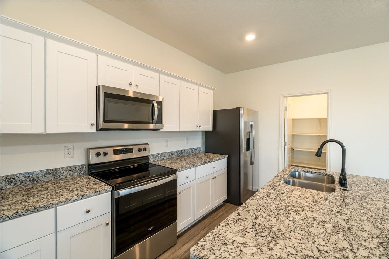 402 Gemsbok Rd - Photo 5 of 21