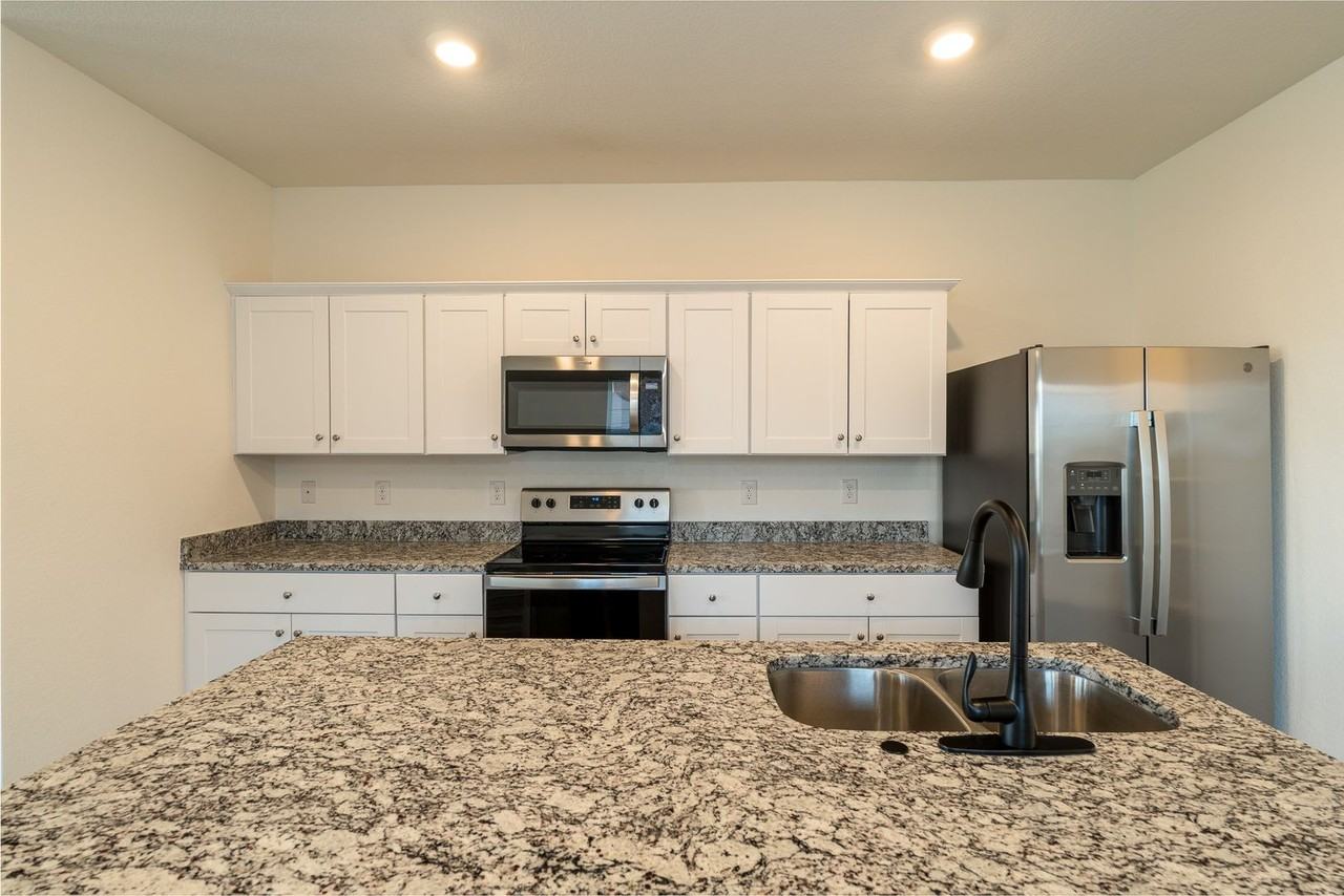 402 Gemsbok Rd - Photo 6 of 21