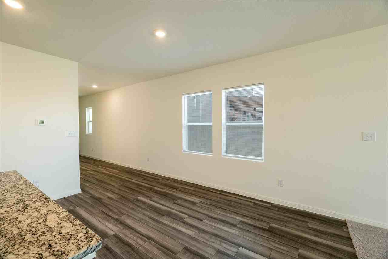 402 Gemsbok Rd - Photo 7 of 21