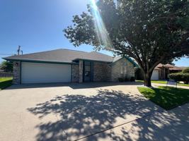 featured image of 4403 Chantz Dr