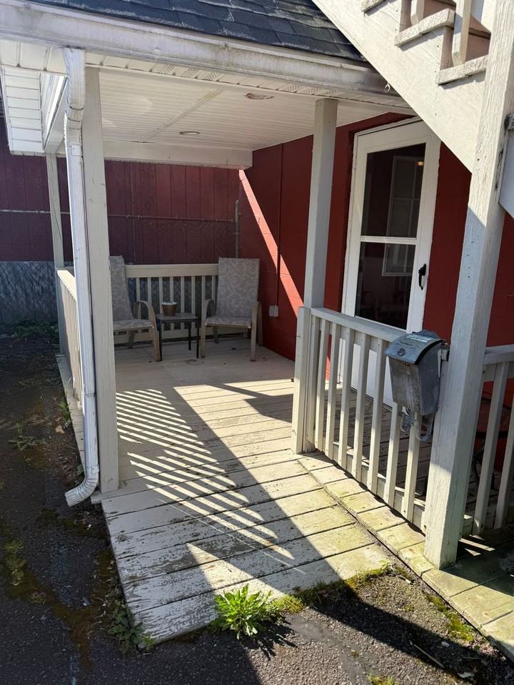309 Church St - Photo 2 of 13