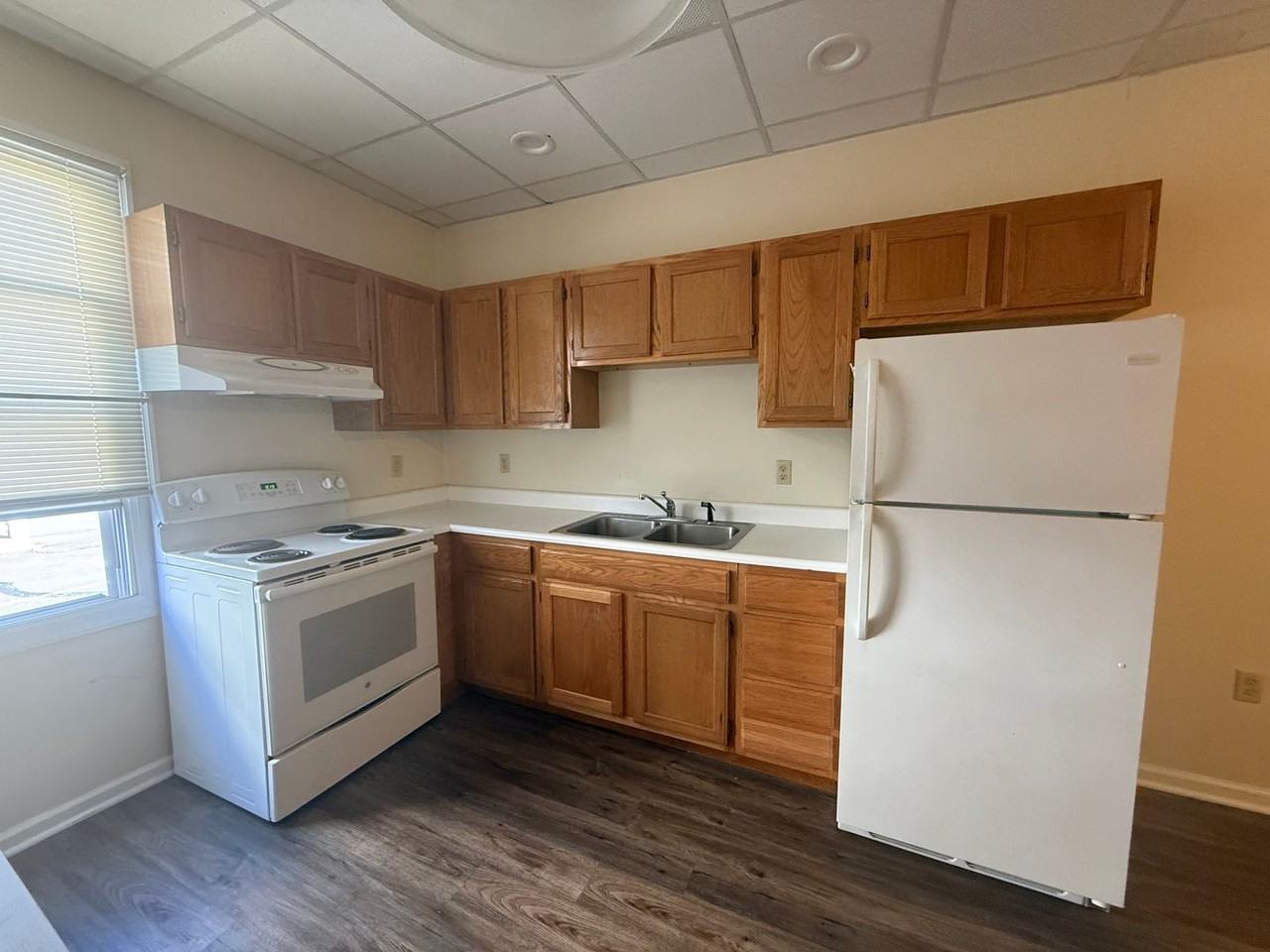 309 Church St - Photo 4 of 13