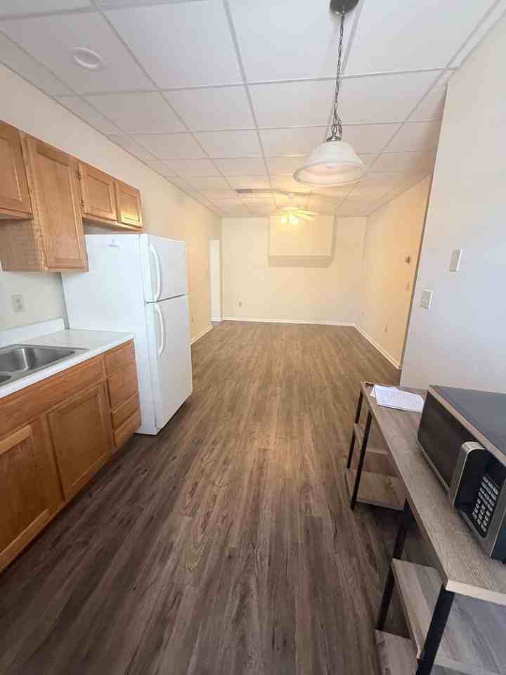 309 Church St - Photo 5 of 13