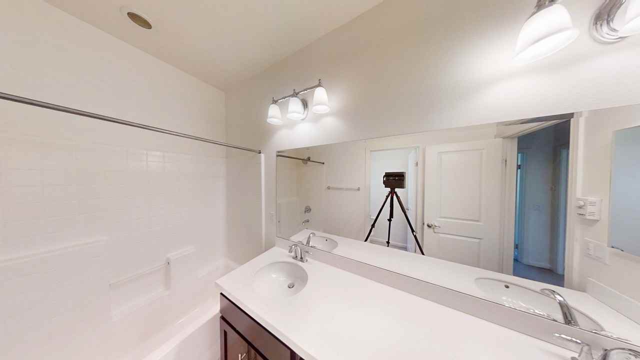 33767 King Dr - Photo 7 of 11