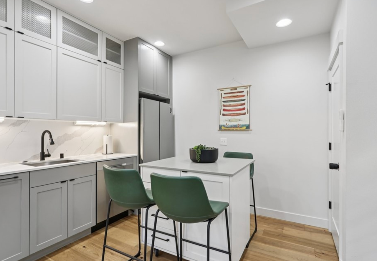 71 W Dravus St - Photo 2 of 23