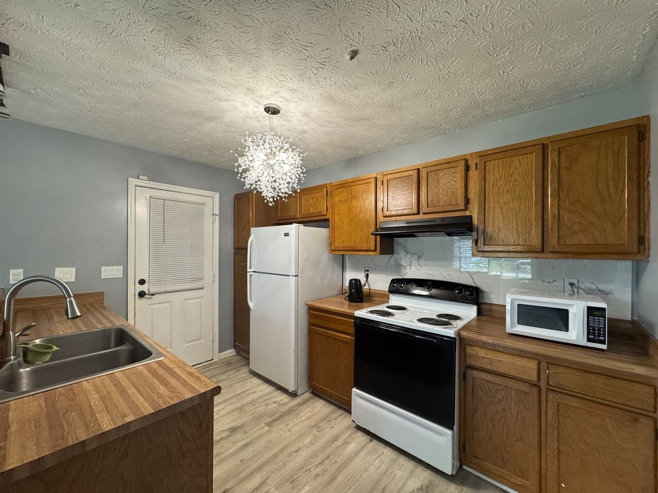 5599 Quietwood Pl - Photo 7 of 22