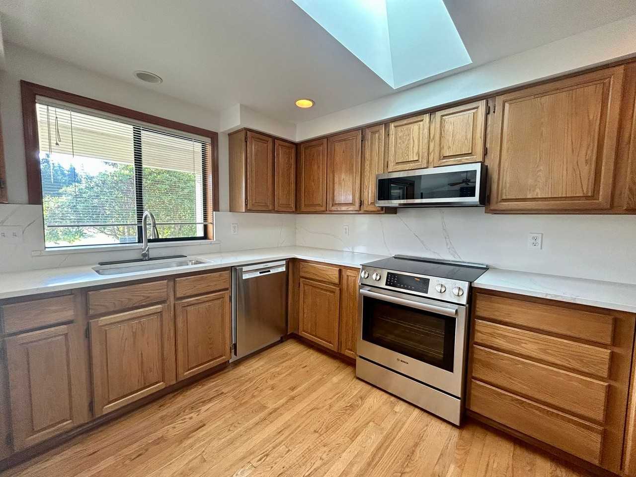 12371 Rainier Dr - Photo 6 of 31