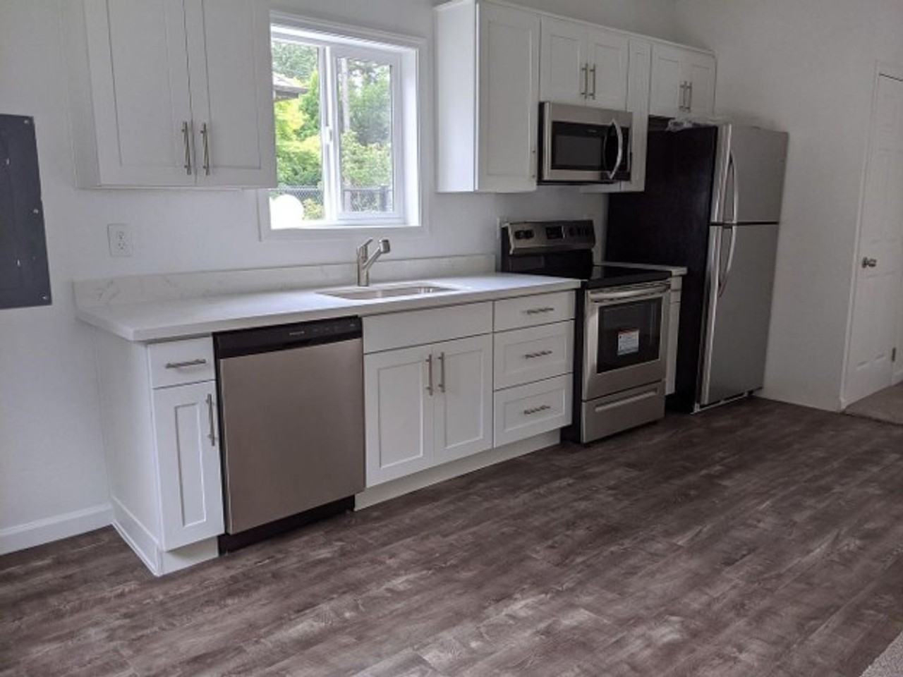 5010 228th Ave Ne - Photo 3 of 9