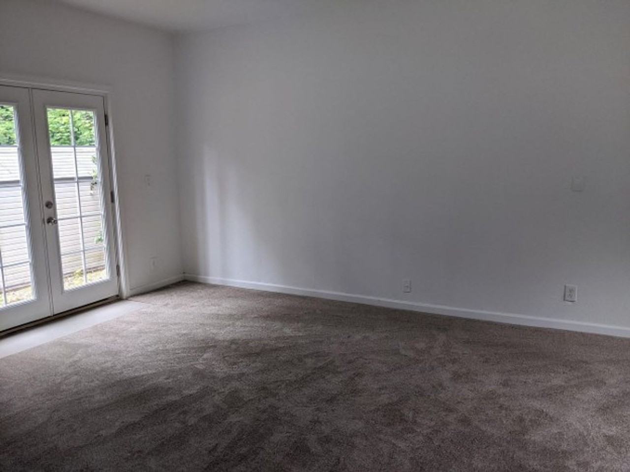 5010 228th Ave Ne - Photo 4 of 9