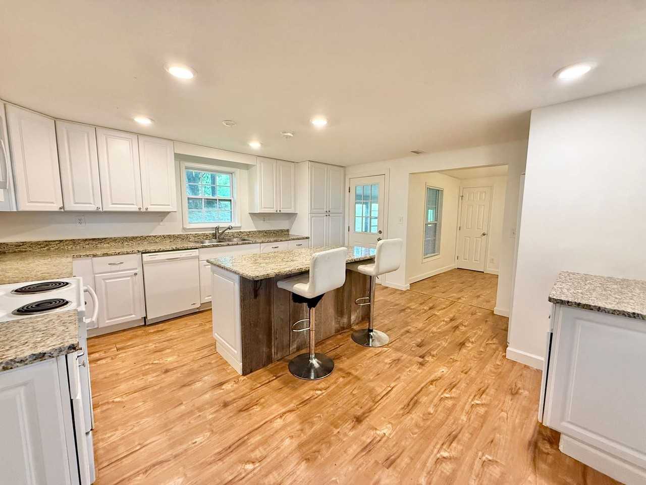 5222 Old Niles Ferry Rd - Photo 2 of 23