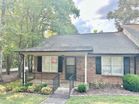 102 Ashleigh Ct - Photo 1 of 1