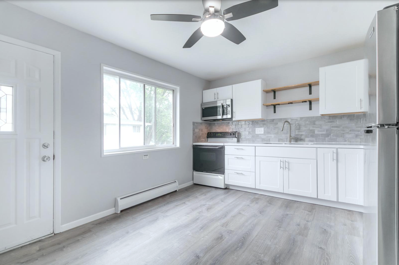 4708 Jenewein Rd - Photo 3 of 16
