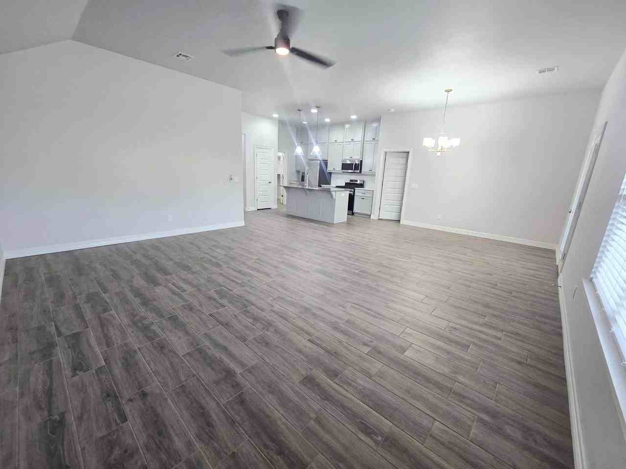 9221 Anaum Ln - Photo 4 of 21