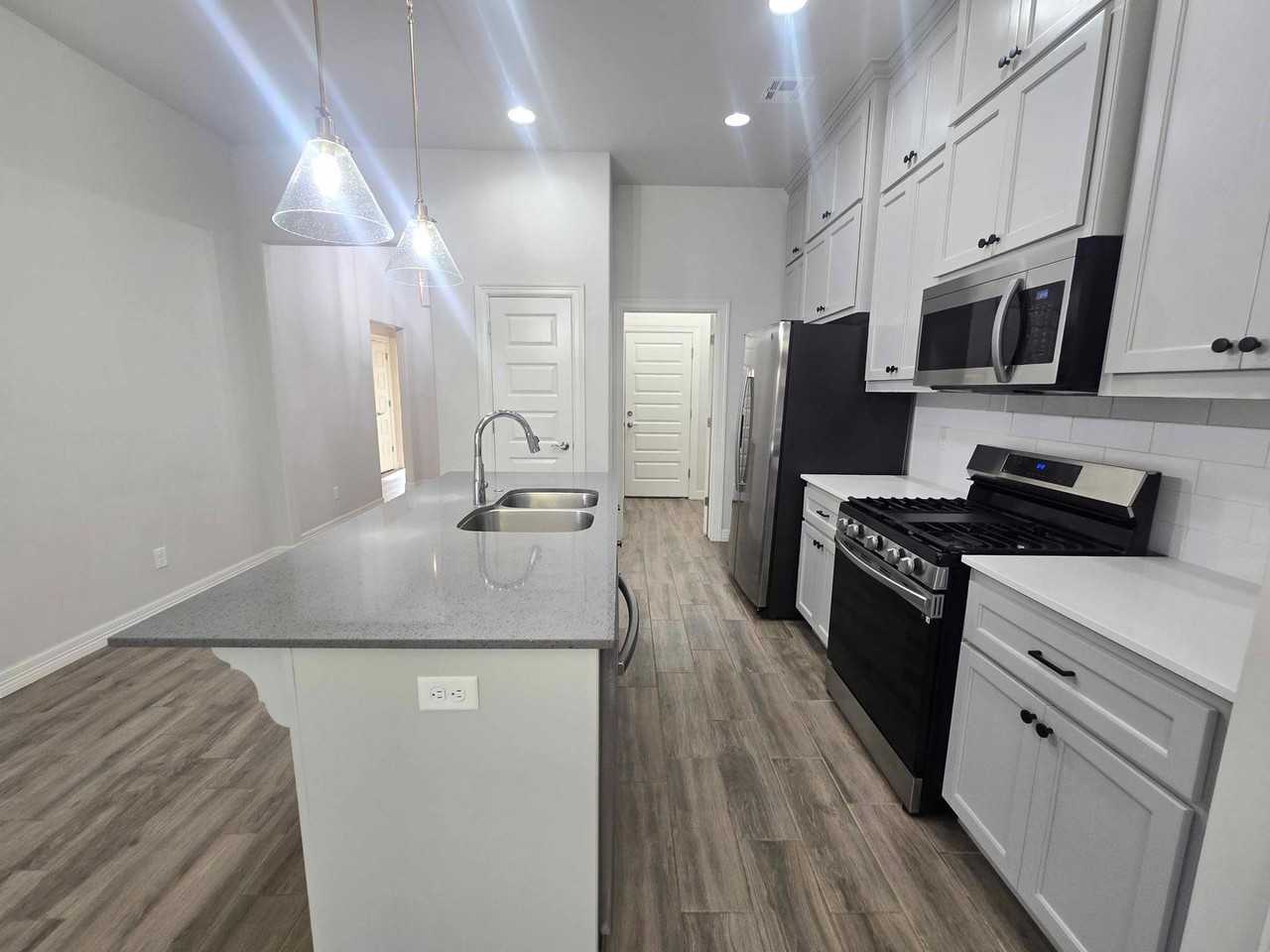 9221 Anaum Ln - Photo 6 of 21