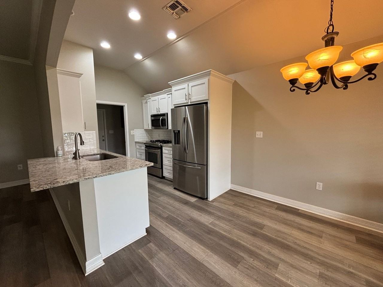3524 Grand Cane Ln - Photo 4 of 19