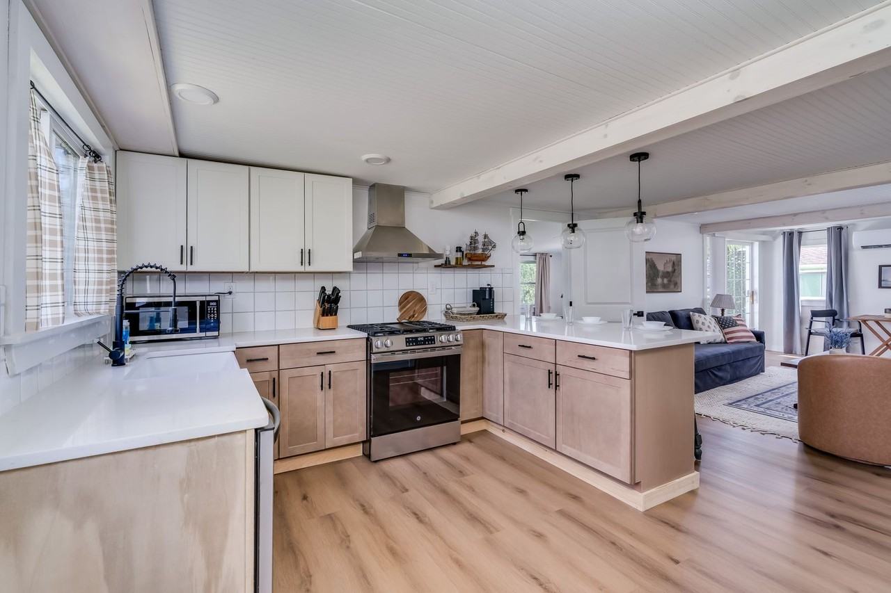105 Brown Shores Rd - Photo 7 of 50