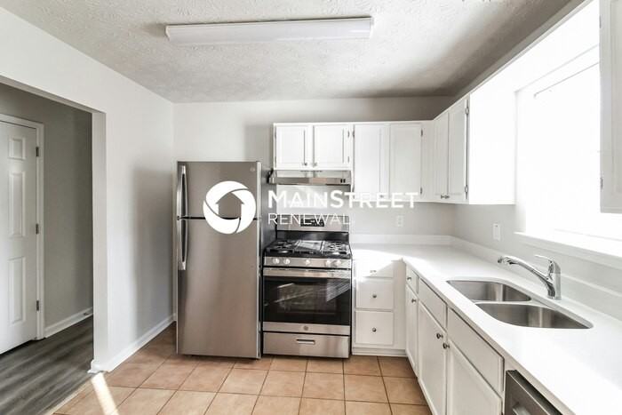 5960 Farmbrook Ln - Photo 6 of 17