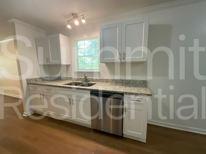 651 Langston Dr Sw - Photo 5 of 17