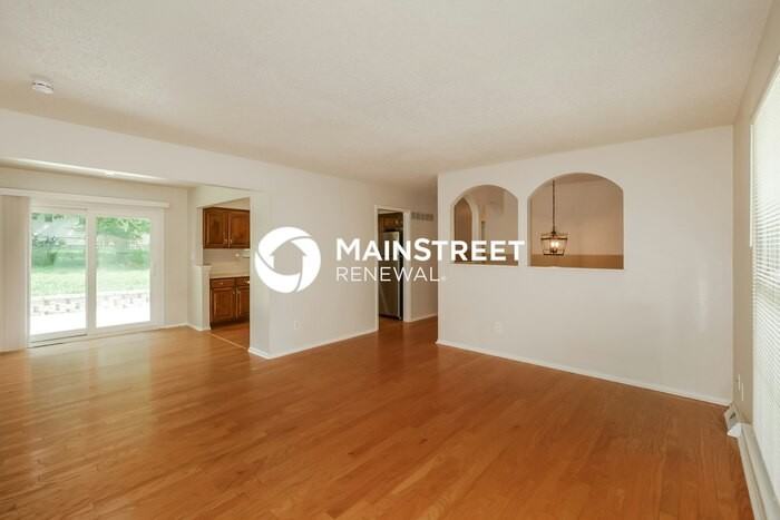 20104 E Millhaven St - Photo 2 of 19