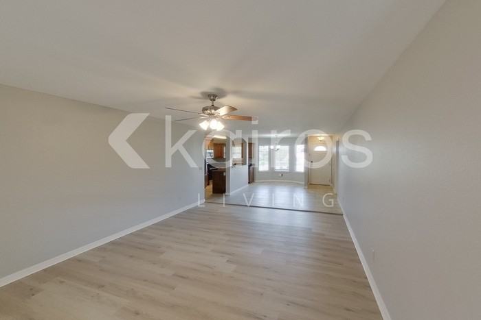 4506 S Roberts St - Photo 7 of 34