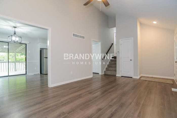 905 Ne 108th Ter - Photo 6 of 20