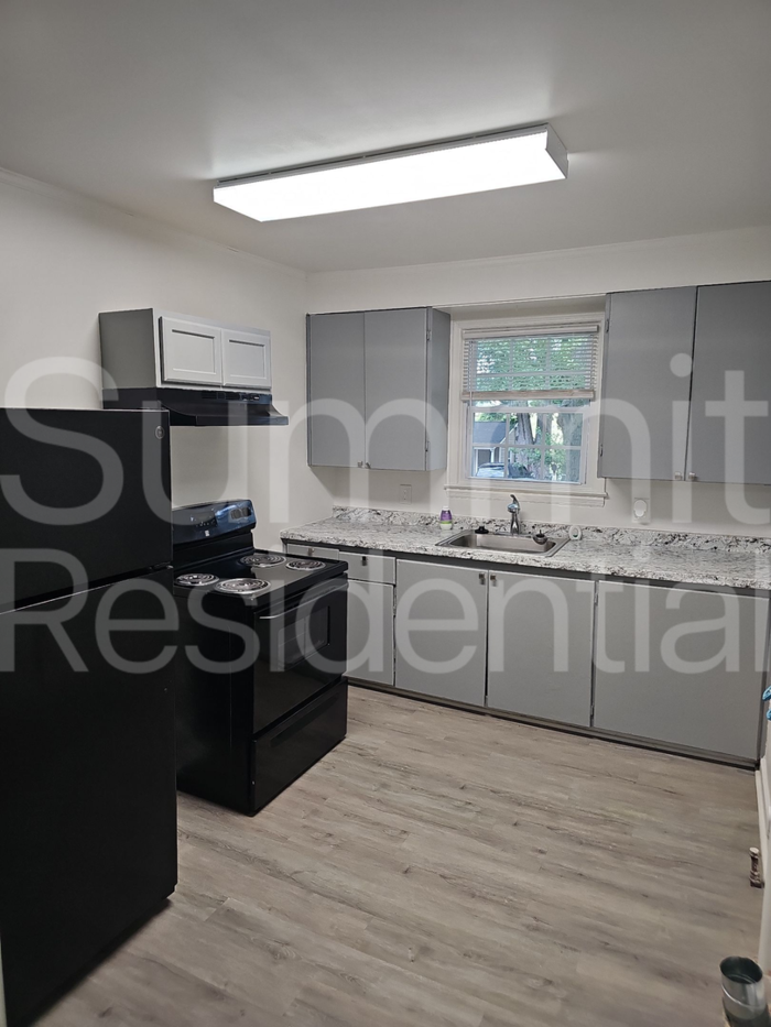 605 Betty St #B - Photo 7 of 20